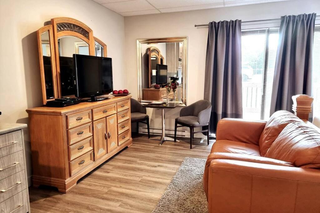 Cozy Spacious 1-Bdr Studio #8. Free Parking Gatineau Kültér fotó